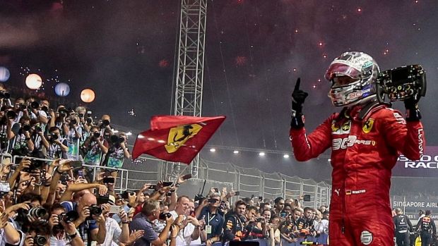 Sebastian Vettel opustí Ferrari na konci sezóny F1 2020, potvrdil to aj tím
