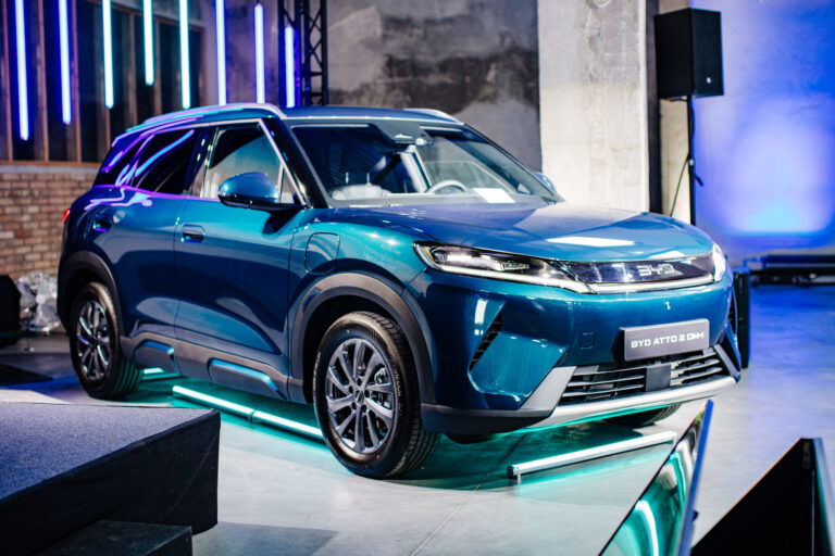 BYD ATTO 2 DM-i bude chcieť posunúť hranice kompaktných SUV!